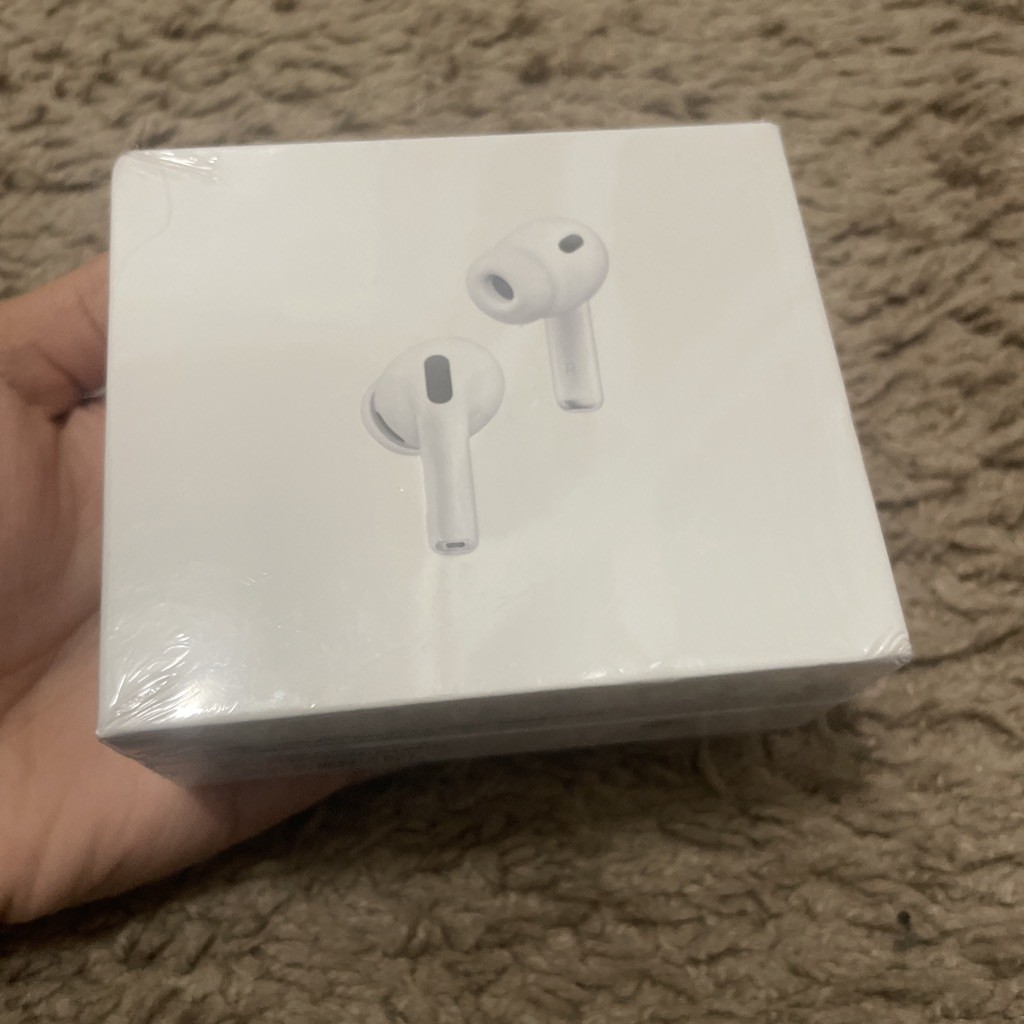 Apple AirPods Pro 3 In-Ear Earbuds ANC Bluetooth USB-C Charging Case White