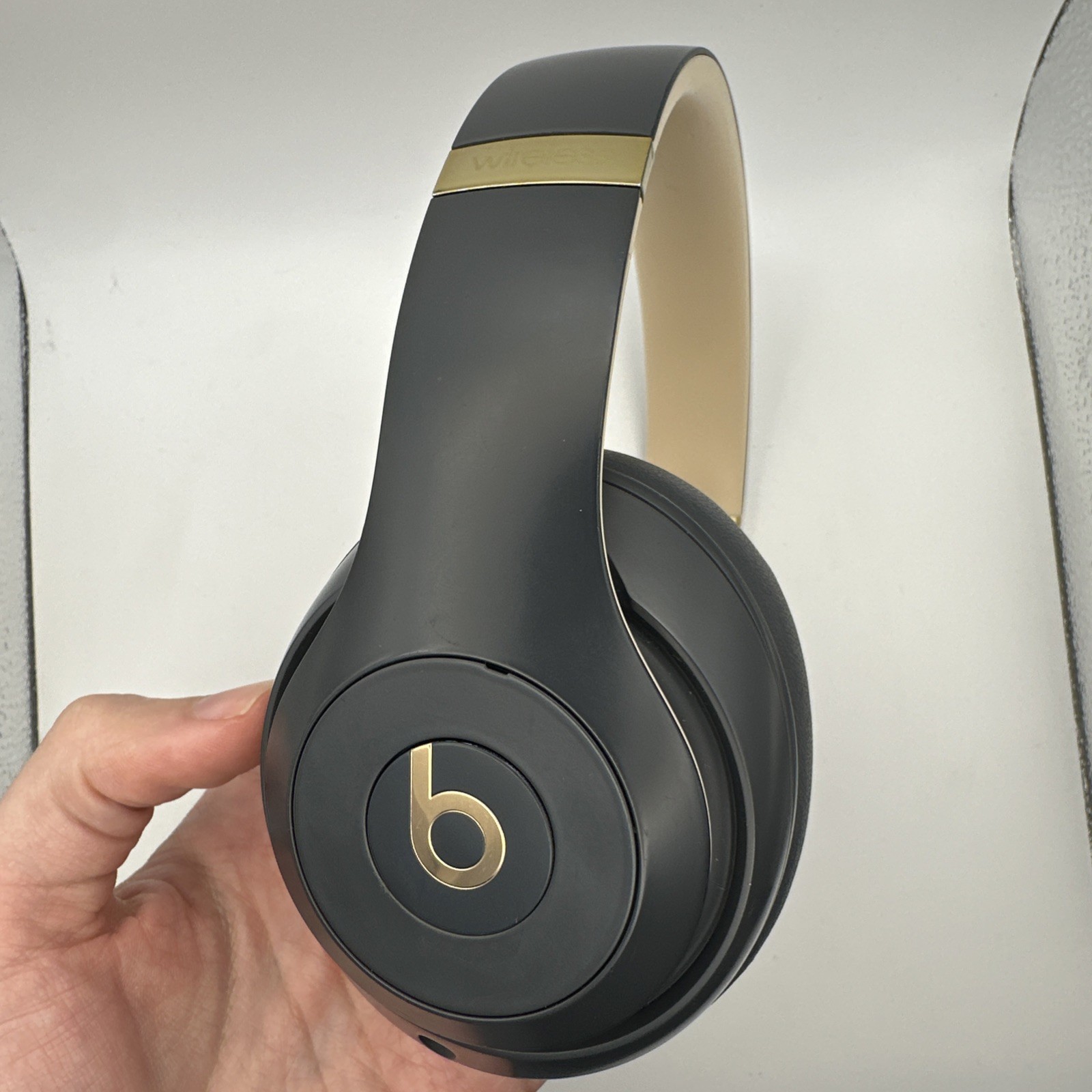 Beats by Dr. Dre Studio3 Bluetooth On Ear Wireless Headphones – Shadow Gray