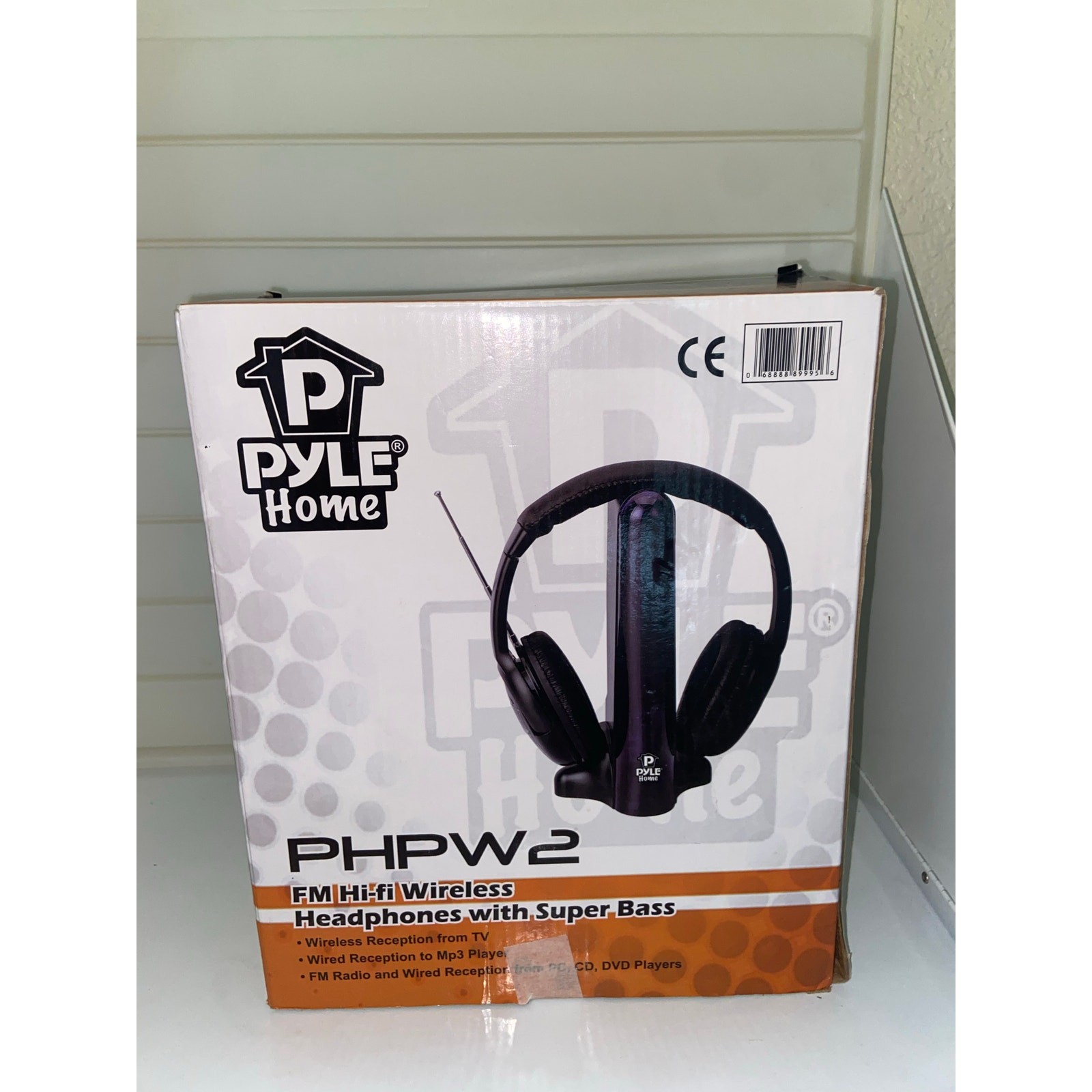 Pyle Home PHPW2 FM Hi Fi Wireless Headphones with Super Bass (E)