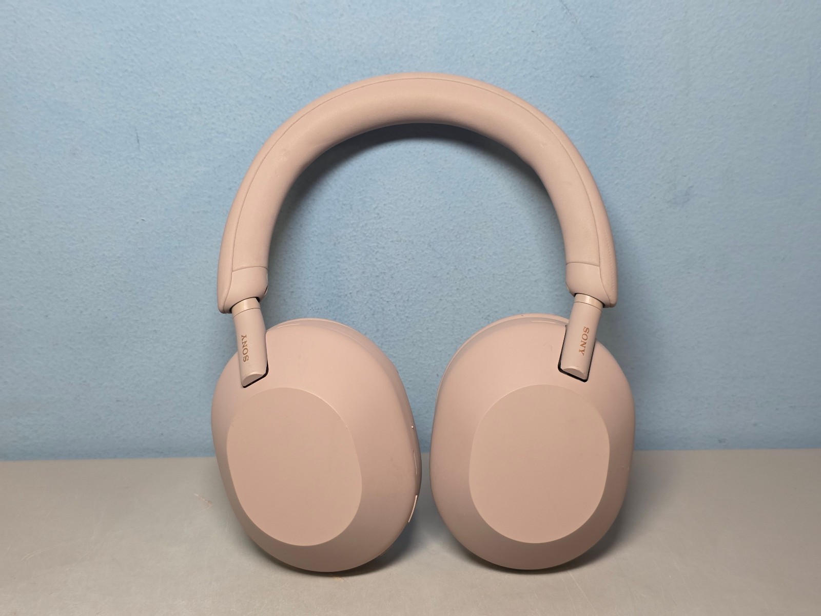 Sony WH-1000XM5 Active Noise-Cancelling Bluetooth Headphones in Smoky Pink!