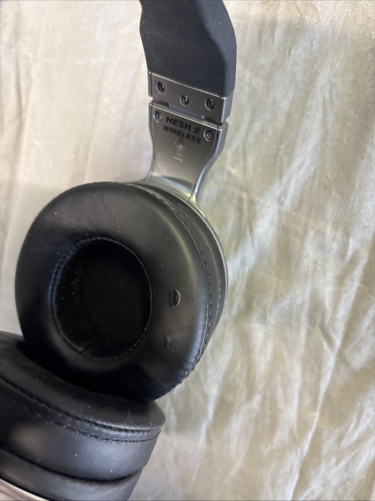 SKULLCANDY HESH 2 WIRELESS (P08034927) Works Great