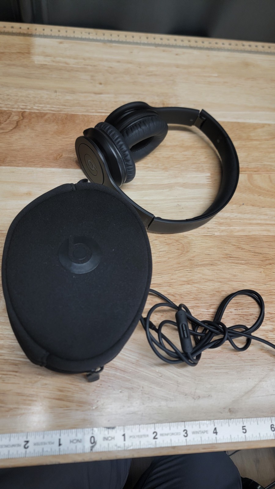 Beats By Dre Solo HD Headphones Black with In-line Control on Cable /Great Sound