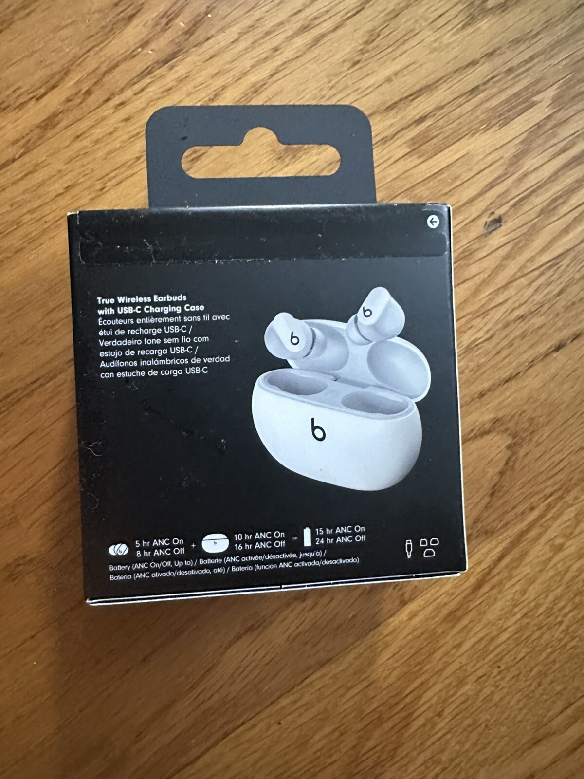Beats by Dr. Dre Studio Buds – White