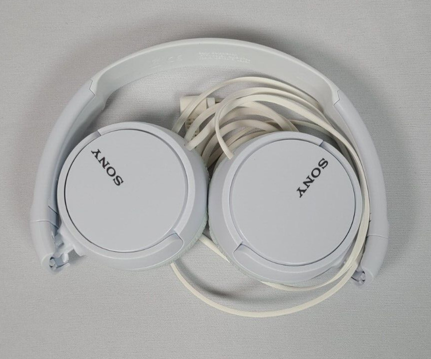Sony MDR-ZX110 Ear-Pad (On the Ear) Headband Headphones – White