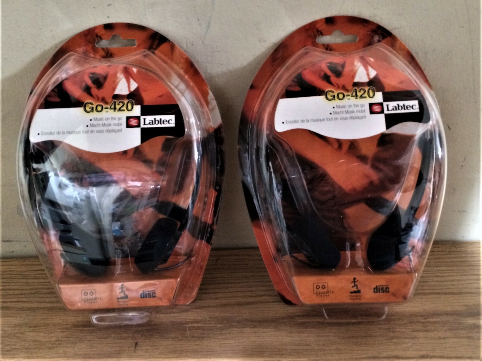 SET of 2 NEW Sealed Logitech Labtec Go-420 Audio Portable Headphones Headset