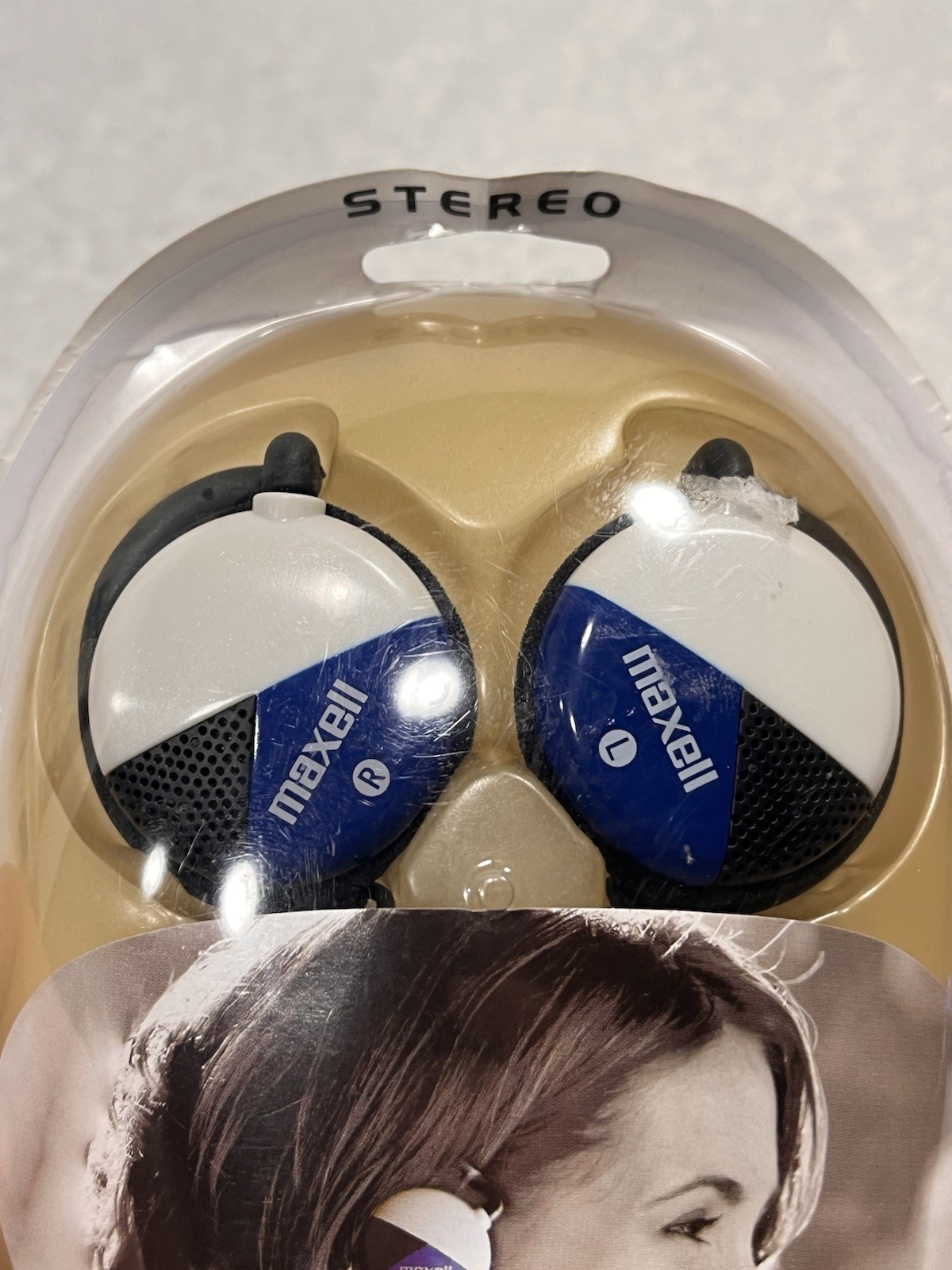 Maxell EC-150 Earclip Headphones Blue White Stereo 3.5mm 32ohms 3Ft Cord