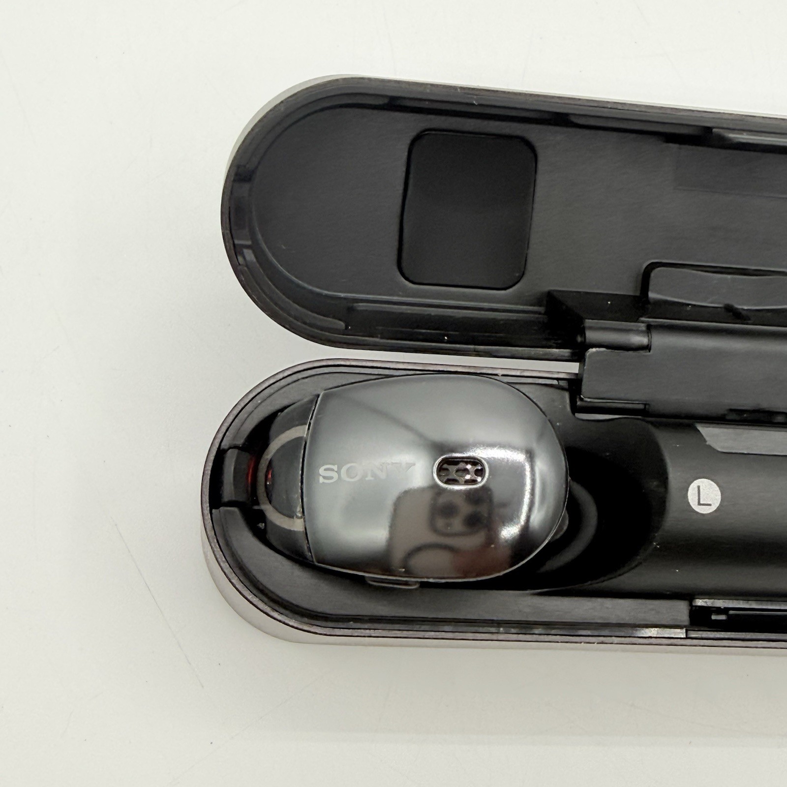 Sony BC-WF-1000X Wireless Noise Cancelling Case and Headphones for Parts