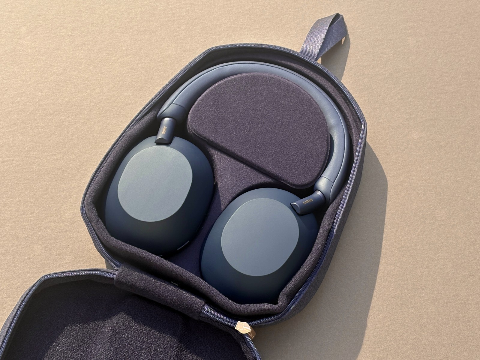 SONY WH-1000XM5 Wireless Noise Canceling Over Ear Headphones /w CASE – BLUE #VG
