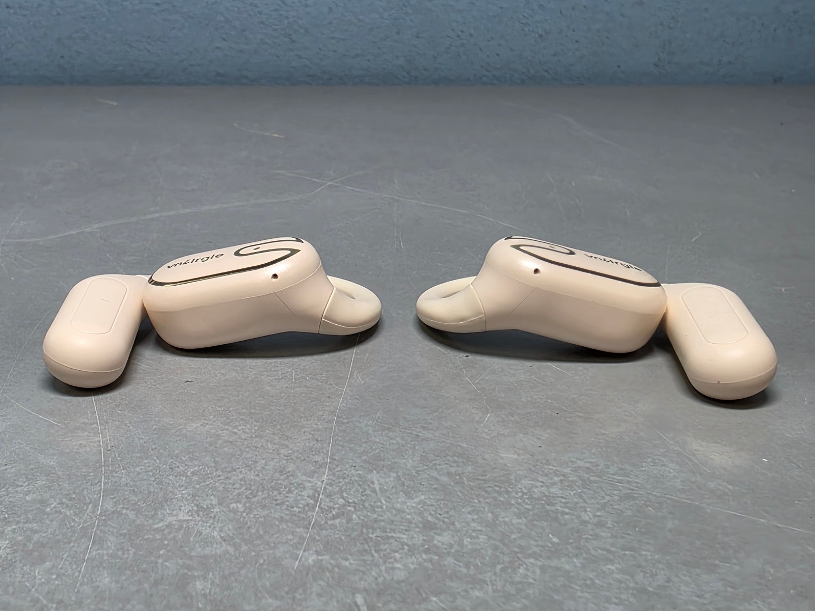 Vnilrgle T15 Open Ear Earhook Wireless Bluetooth Earbuds in Beige New
