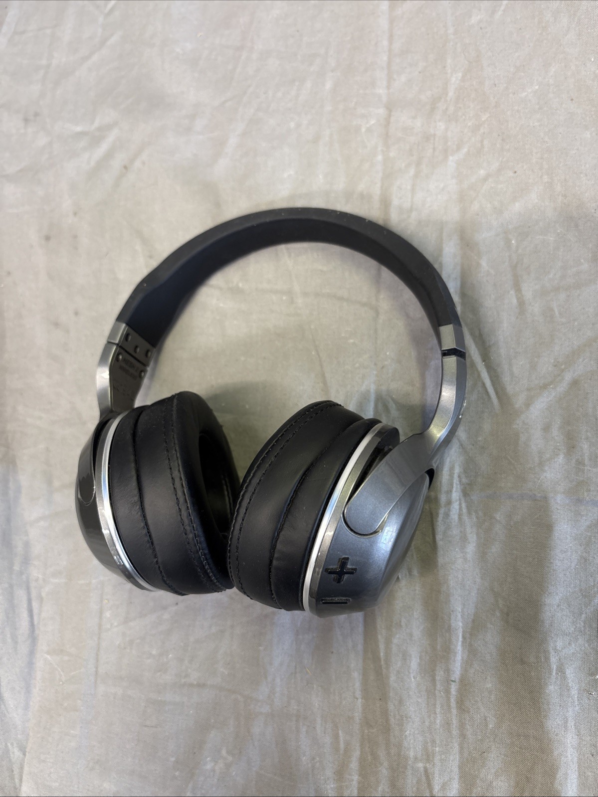 SKULLCANDY HESH 2 WIRELESS (P08034927) Works Great