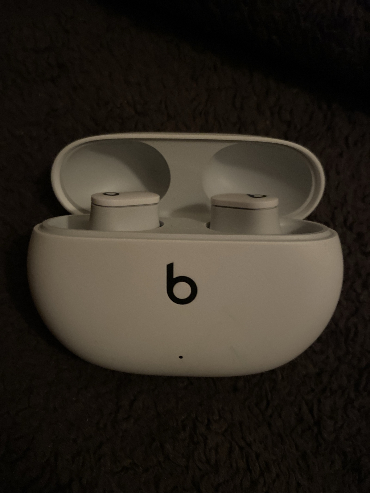 Beats by Dr. Dre Studio Buds – White