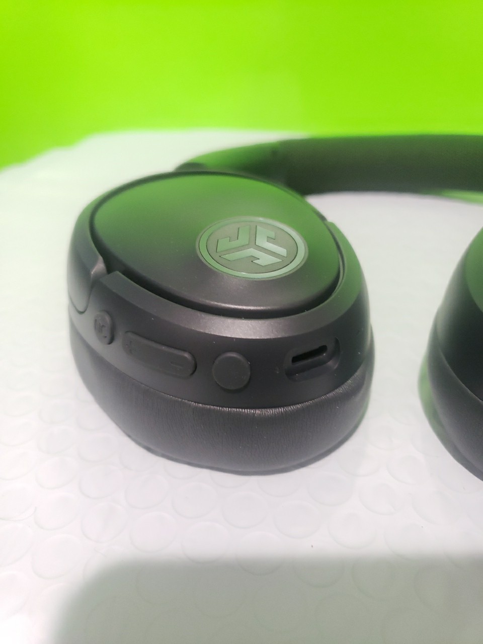 New JLab JBuds Lux Smart ANC App Bluetooth USB-C Wireless Headphones Over Ear