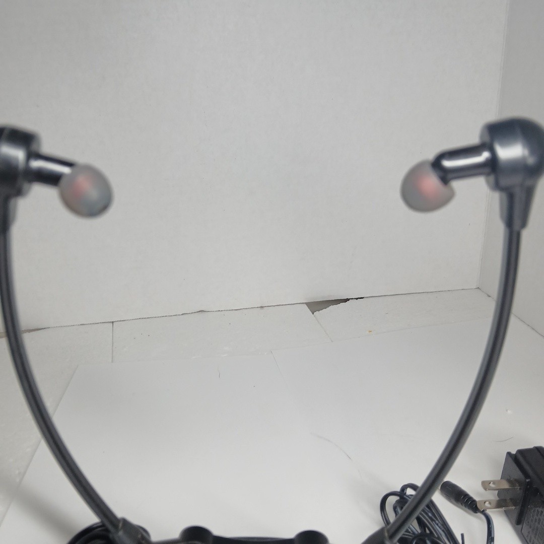 TV Ears Analog Wireless Headset System Black New Battery New Foam Ear Tips