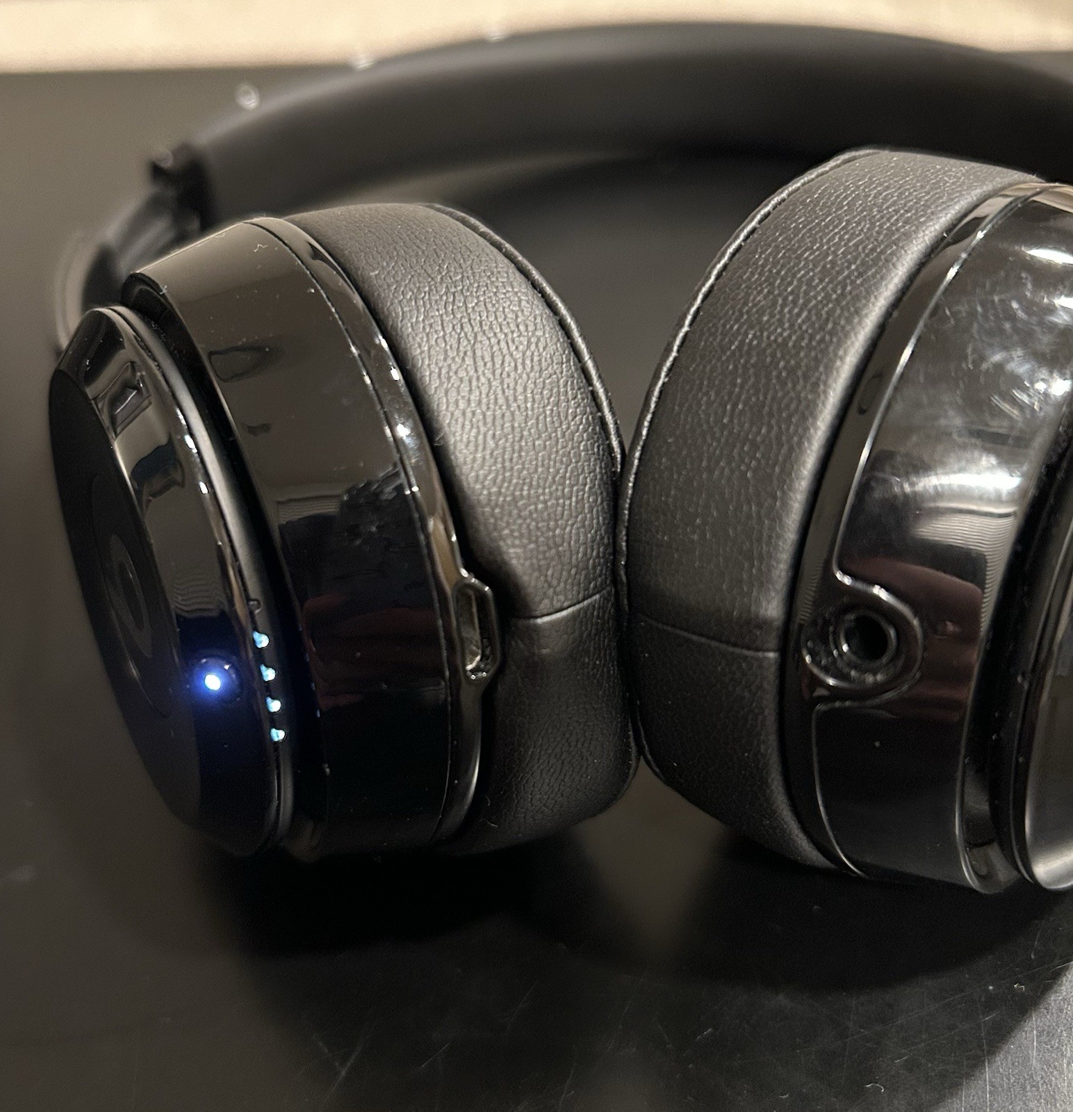 Beats by Dr. Dre Solo3 Over the Ear Headphone – Gloss Black