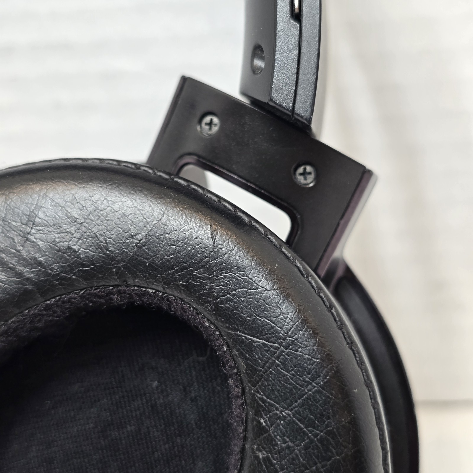 Sony MDR-XB950BT Wireless Headphones Over-Ear Extra Bass Black