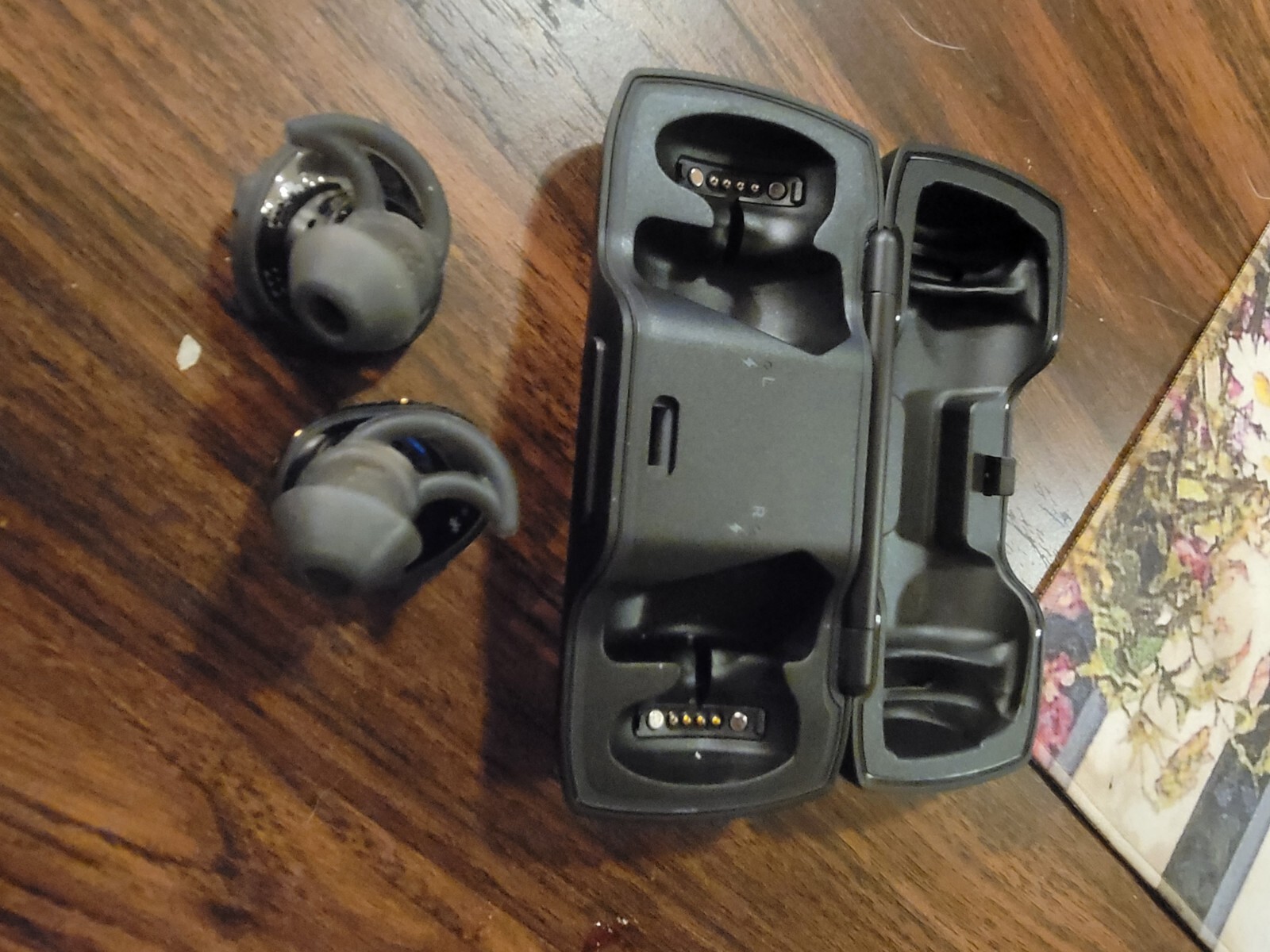 Bose 774373-0010 SoundSport Wireless In-Ear Headphones – Black