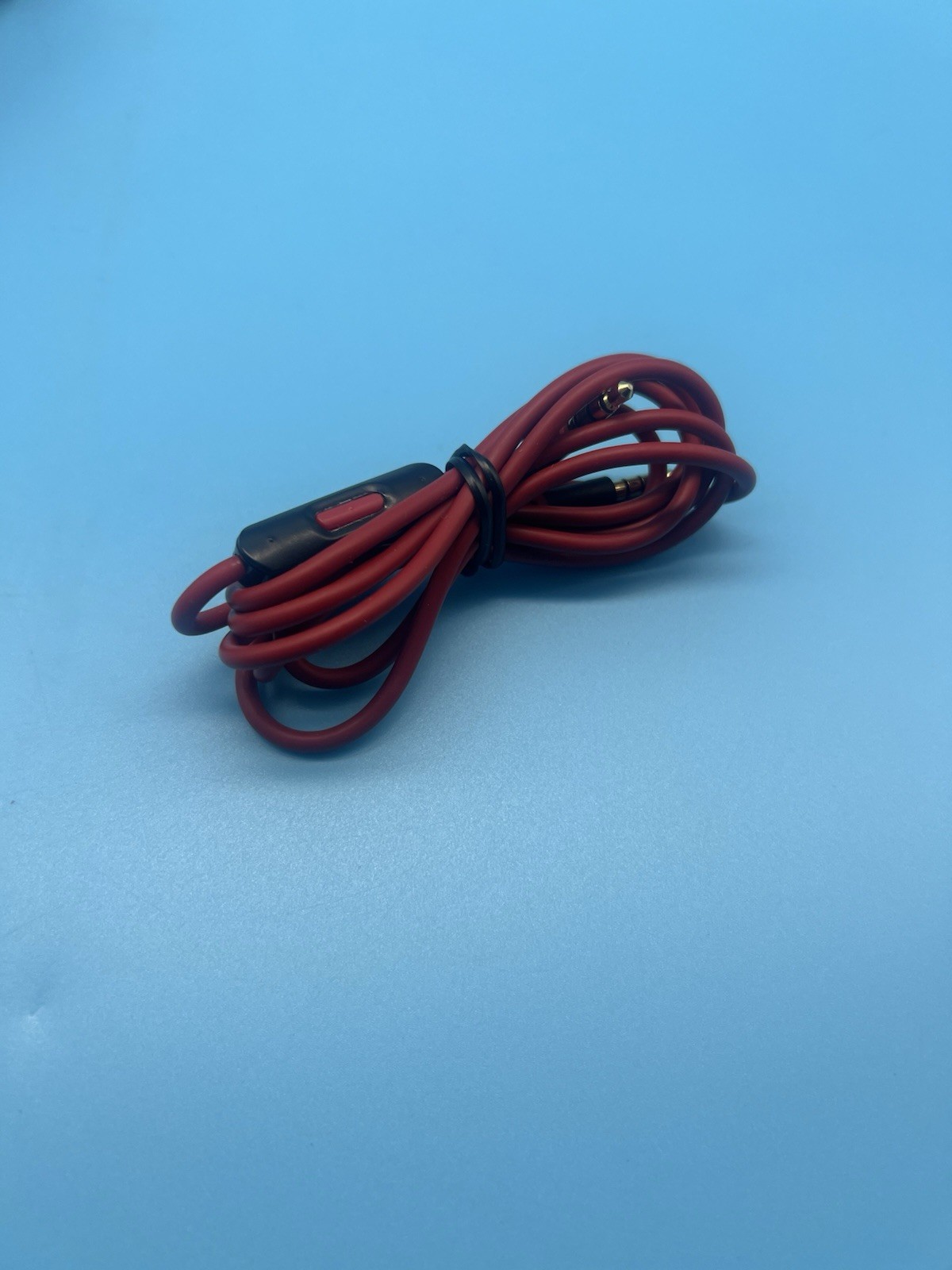 Beats Dr Dre Solo HD Metallic Magenta Headphones WIRED Case And Wire Included