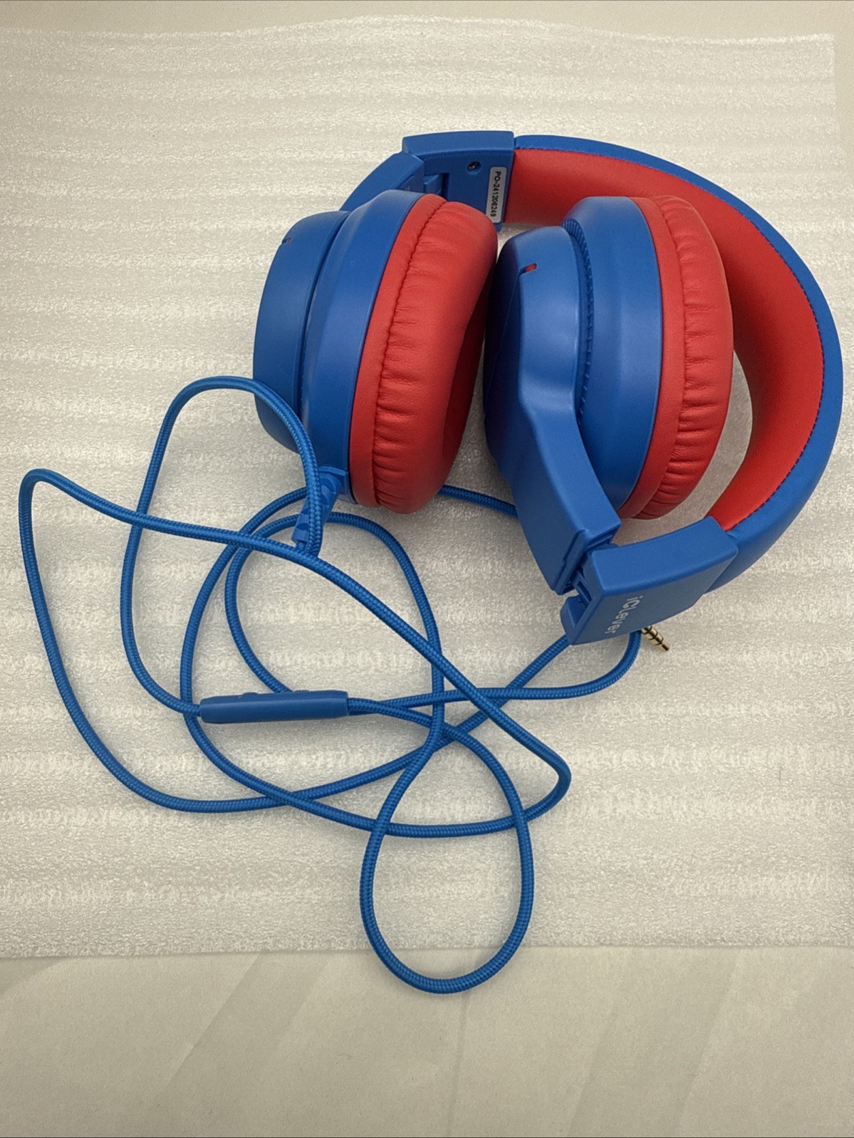 iClever Kids Headphones For School Travel, Safe Volume, Over-Ear Girls Boy *READ