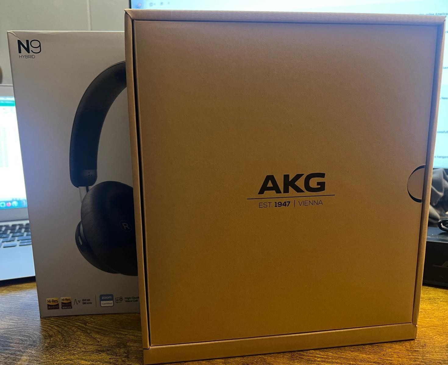 Harman AKG N9 Hybrid Wireless Headphones – Open Box