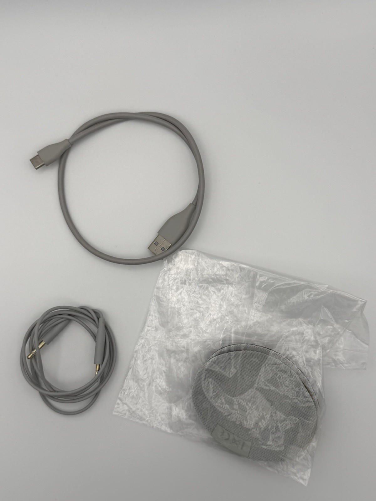 Bose Headphones 700 Noise Canceling Bluetooth Over Ear, Wireless, airplane cable