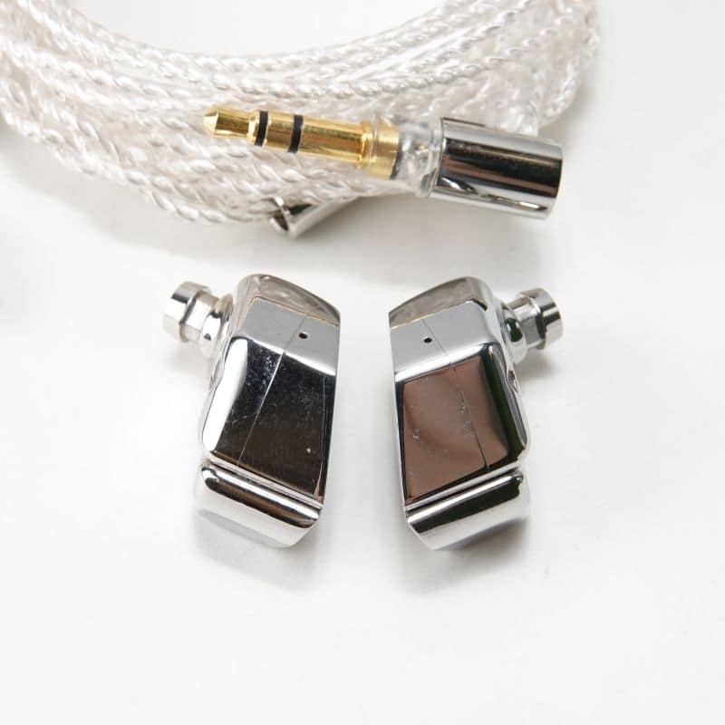 Final Audio A8000 Audiophile Earphones Truly Beryllium Diaphragm Used