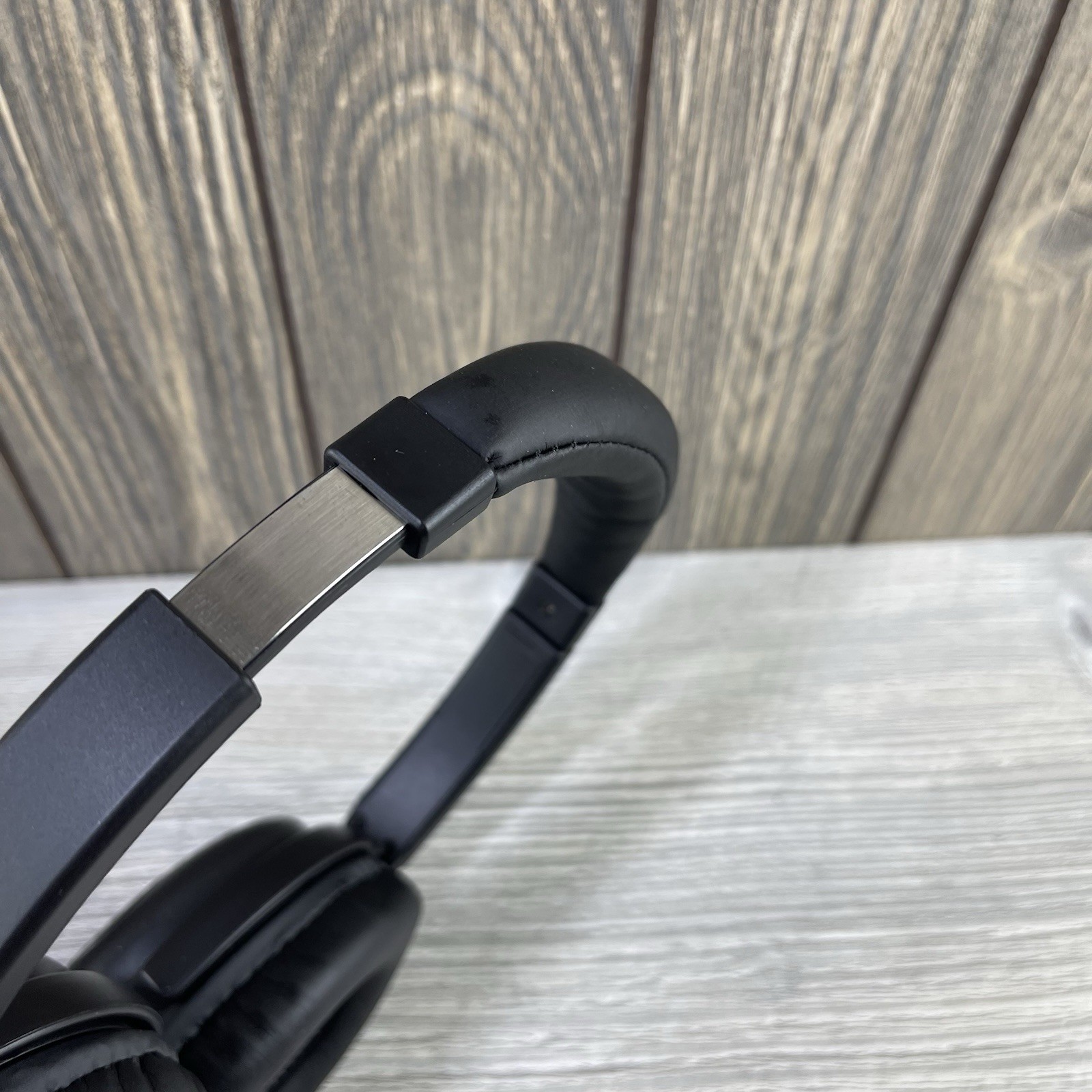 Coby Noise Canceling Digital Stereo Headphones CV195