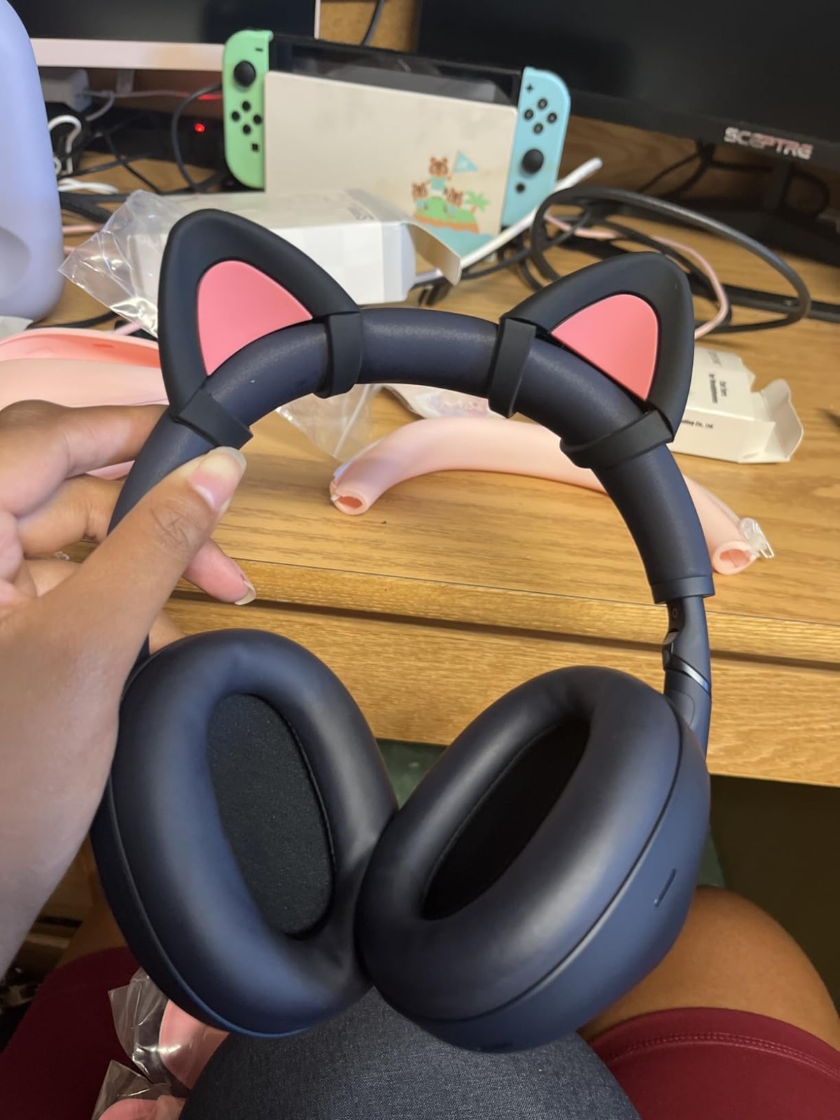 Lively Cat Ears for Headsets – Perfect Accessory for Gamers in Black & Pink