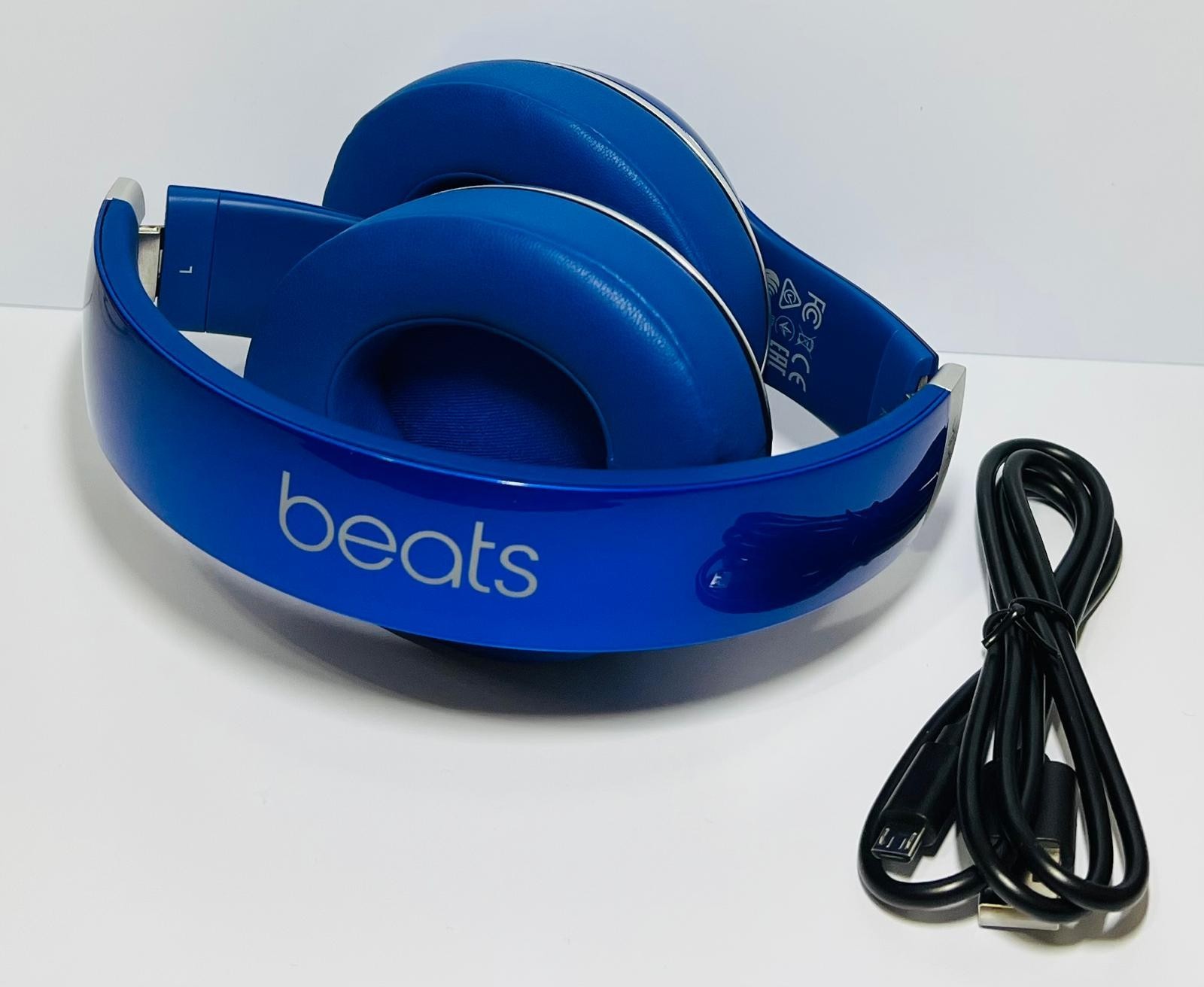 Beats by Dr. Dre Studio2 Wireless Headphones – Bluetooth Over Ear Blue Original