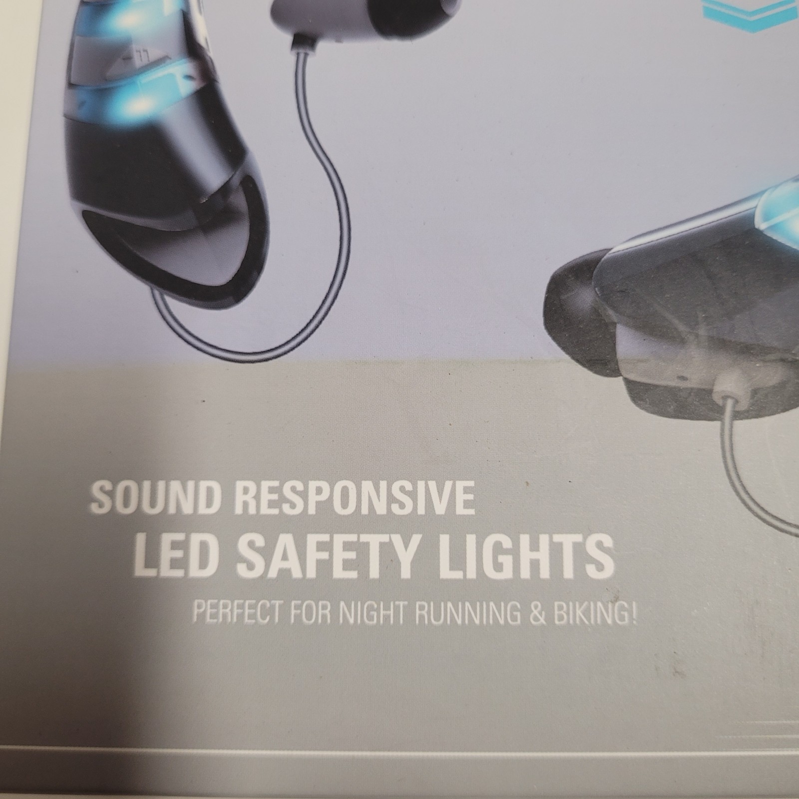 Polaroid Wireless Sport Headphones With Led Beat Lights Red Unopened