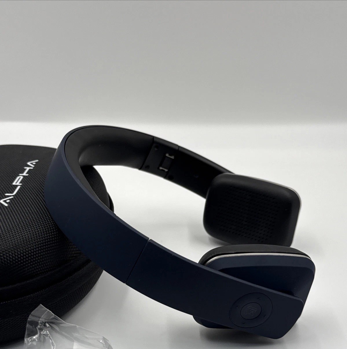 Alpha pulse X Over ear Wireless/wired Headphones Navy Blue