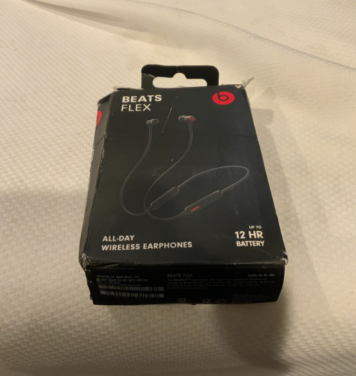 Beats Flex All Day Wireless Earphones, Part# MYMC2LL/A, Black