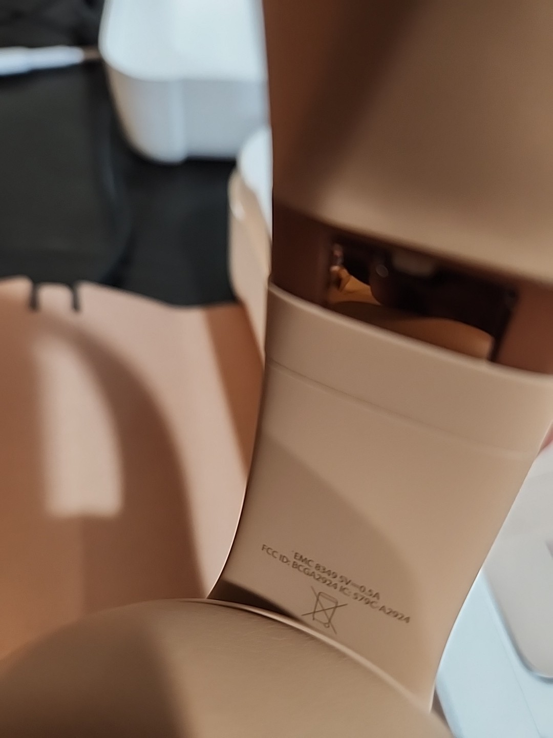 Beats Studio Pro Wireless Headphones Beats x Kim Dune Tan A2924 w/ Case