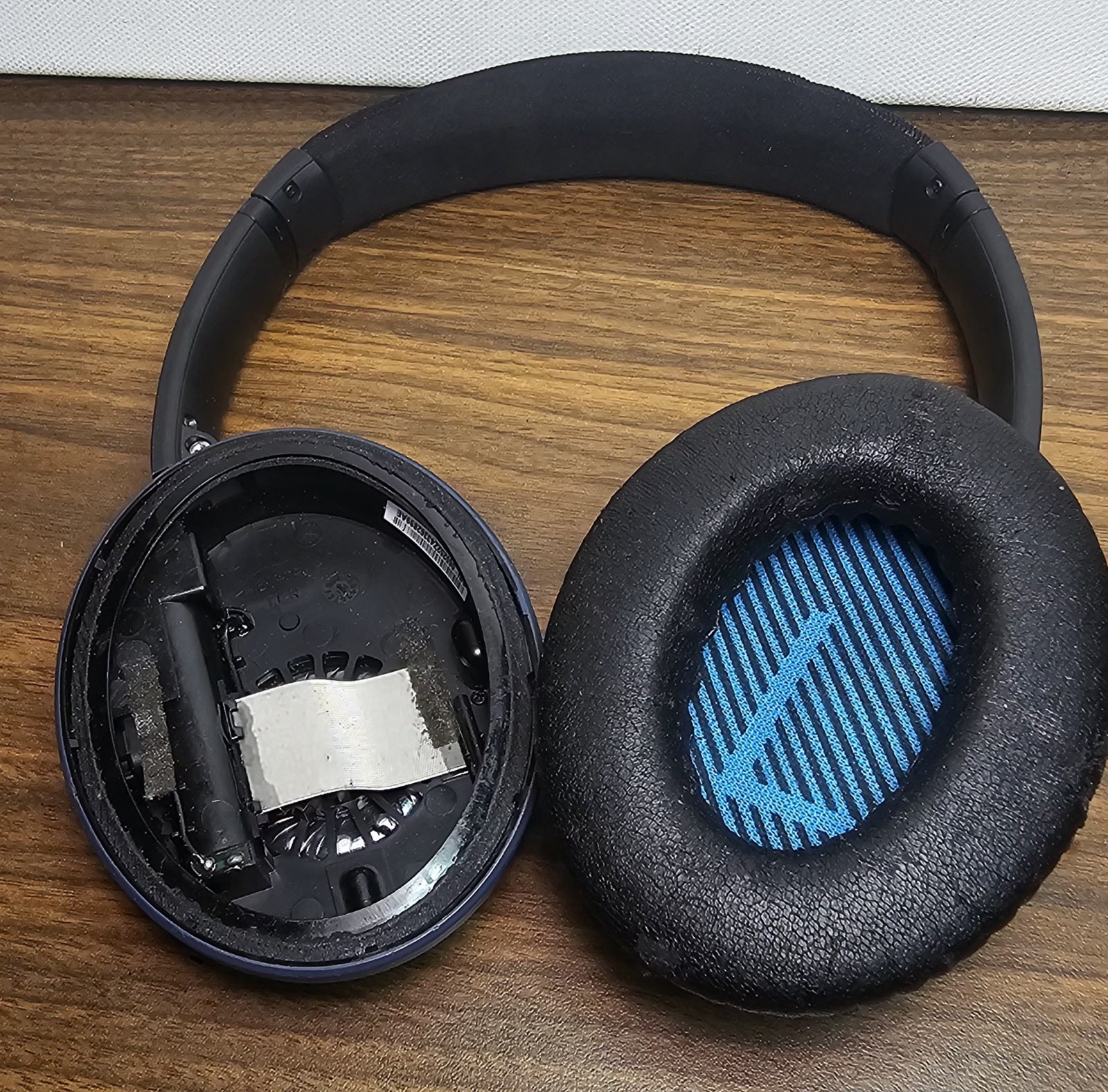 Bose QuietComfort 25 Noise Cancelling Wired Headphones Black – Read Description