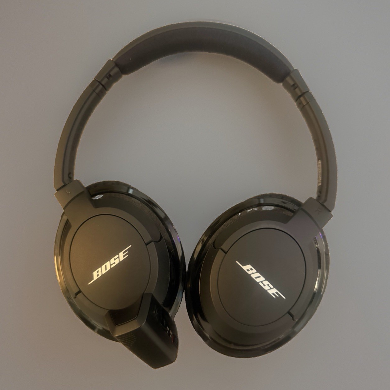 Bose SoundLink AE2W Around-Ear Wired/Wireless Bluetooth Headphones Headset Black