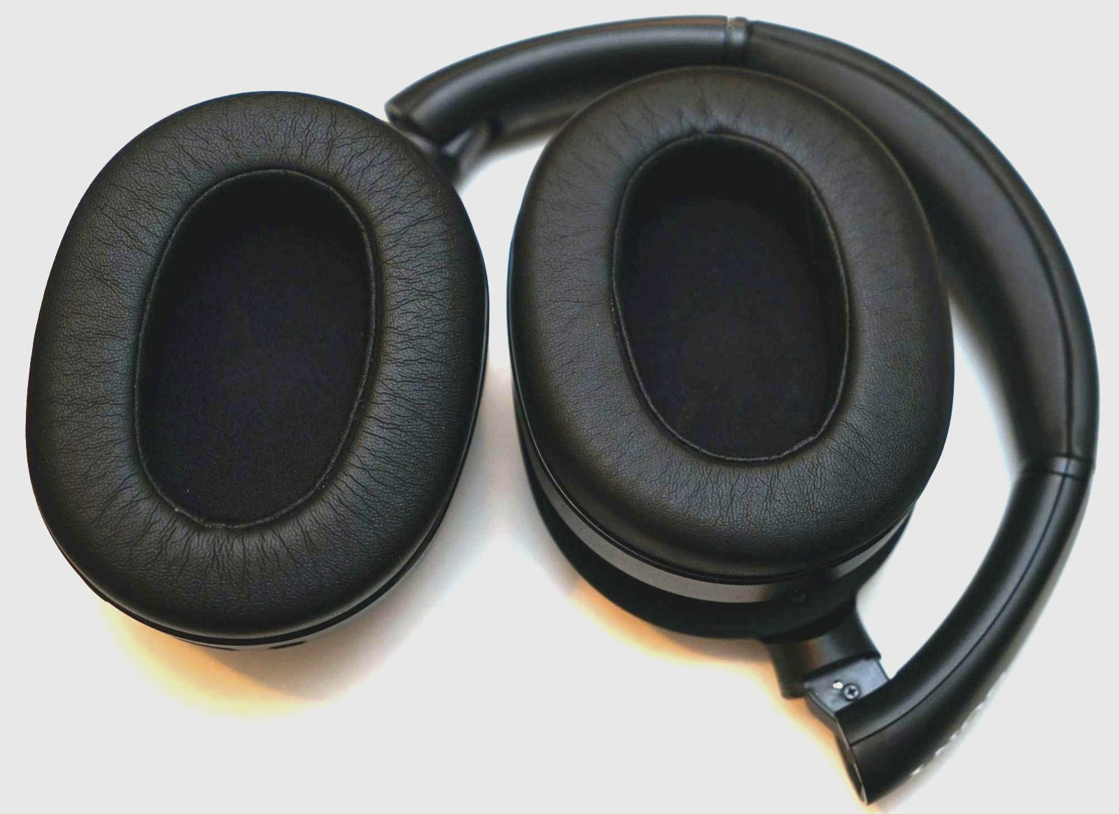 Sony WH-ULT900N Noise Canceling Headphones Bluetooth Forest Black WHULT900N