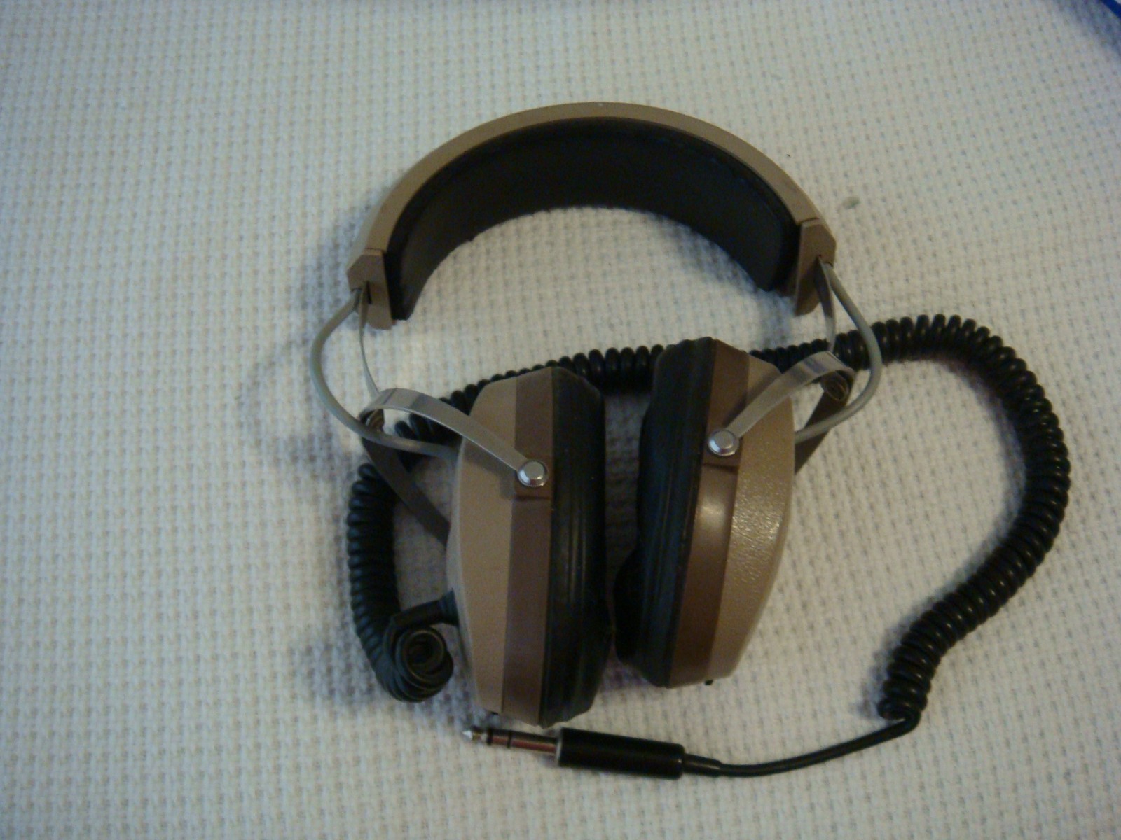 Realistic Custom Pro-1 Headphones Stereo Made in USA Vintage needs repair