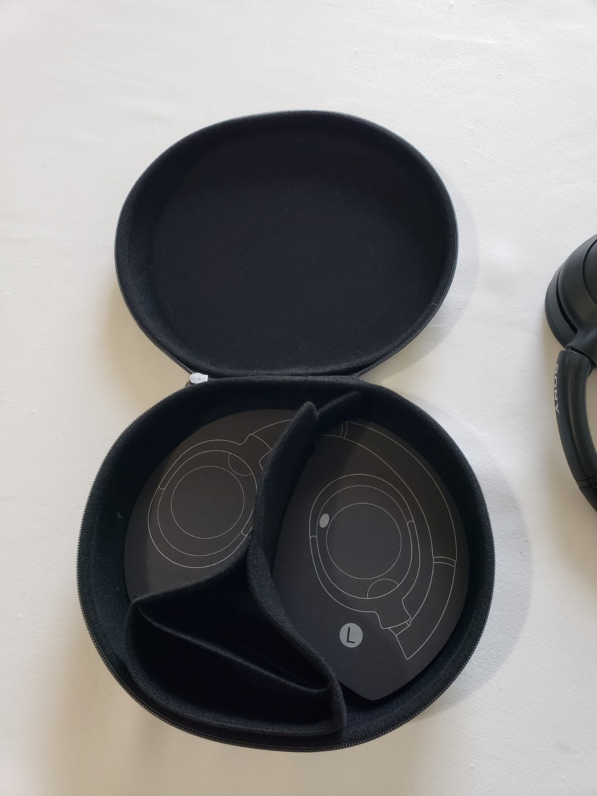 SONY WH-ULT900N Wireless Noise Canceling Bluetooth Headphones w CASE *PARTS ONLY