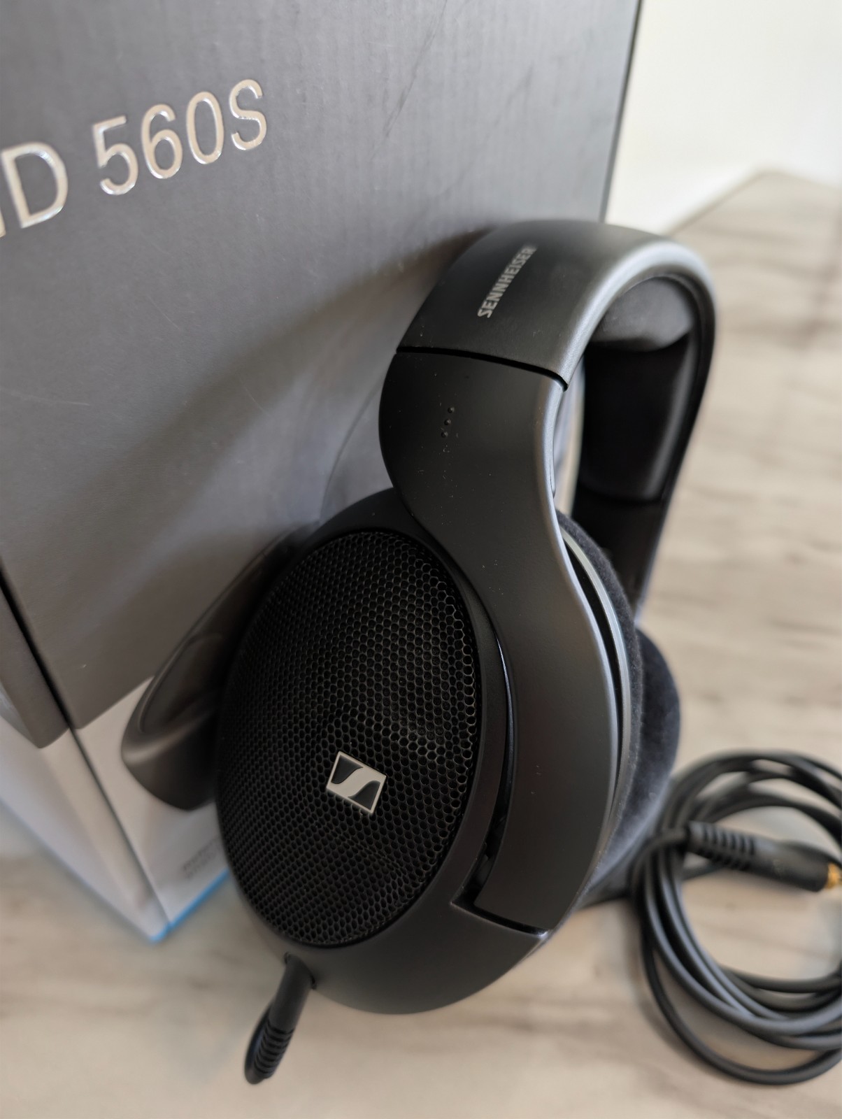 Sennheiser HD 560S Wired Over-the-Ear Audiophile Headphones, Open Box Excellent
