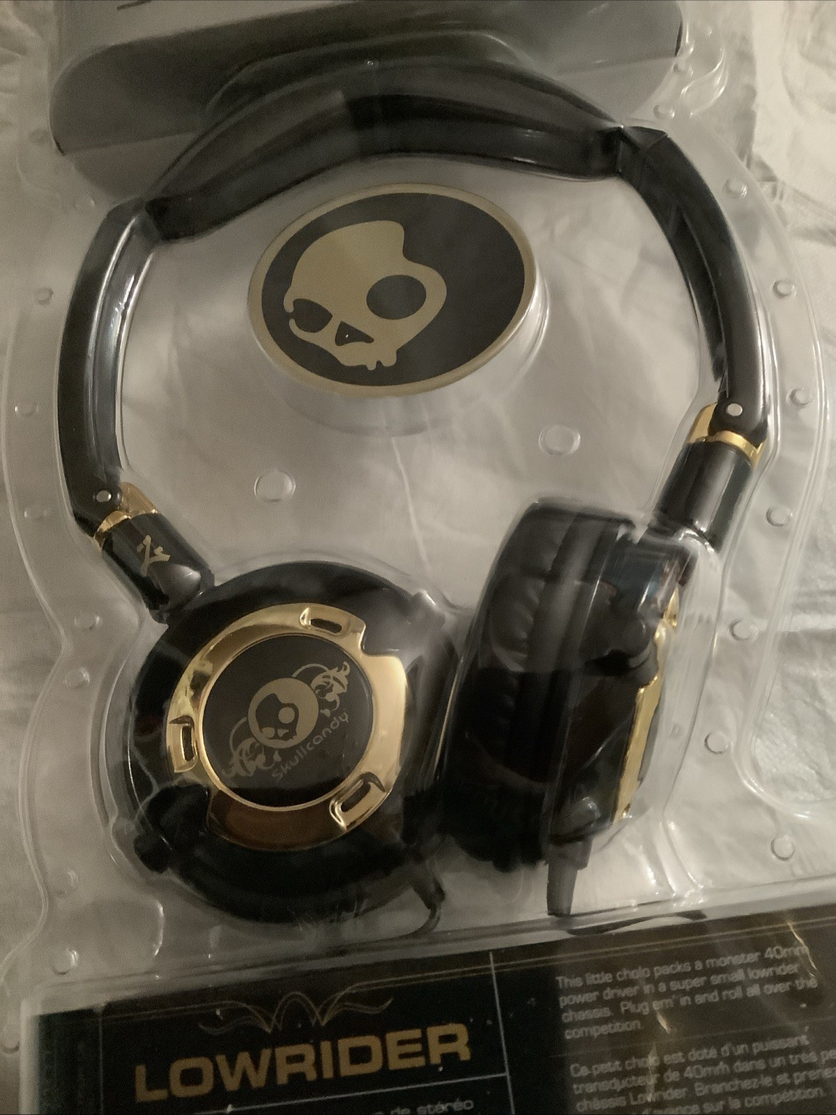 New Skullcandy Lowrider On Ear 40mm Headphones Foldable Liteweight Black & Gold
