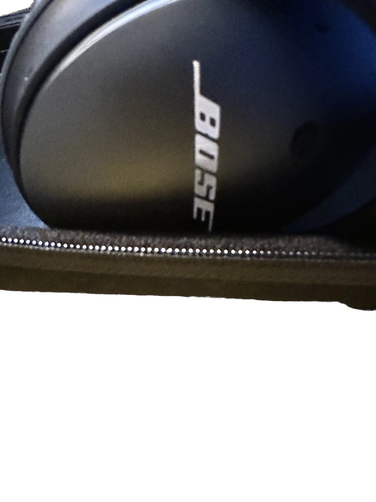 Bose QuietComfort QC25 Wired Noise Cancelling Headphones for Apple Devices