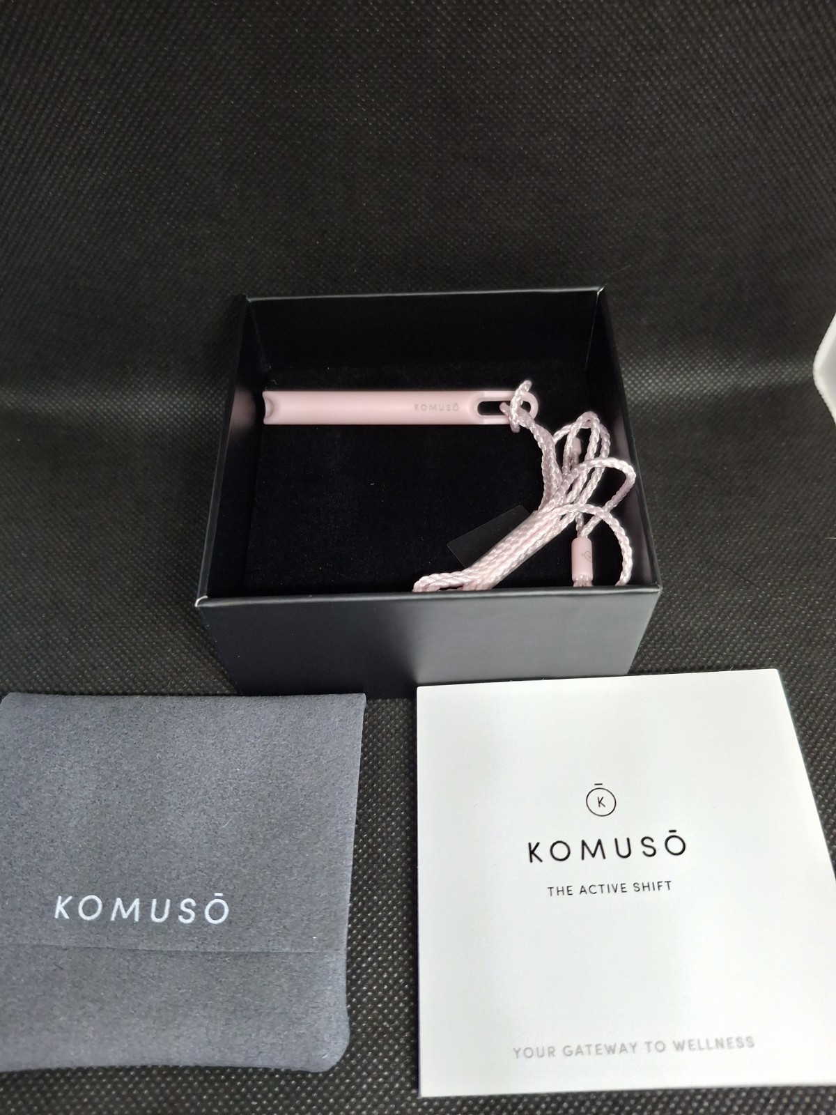 KOMUSO Active Shift Soft Pink Anxiety Relief Breathing Necklace
