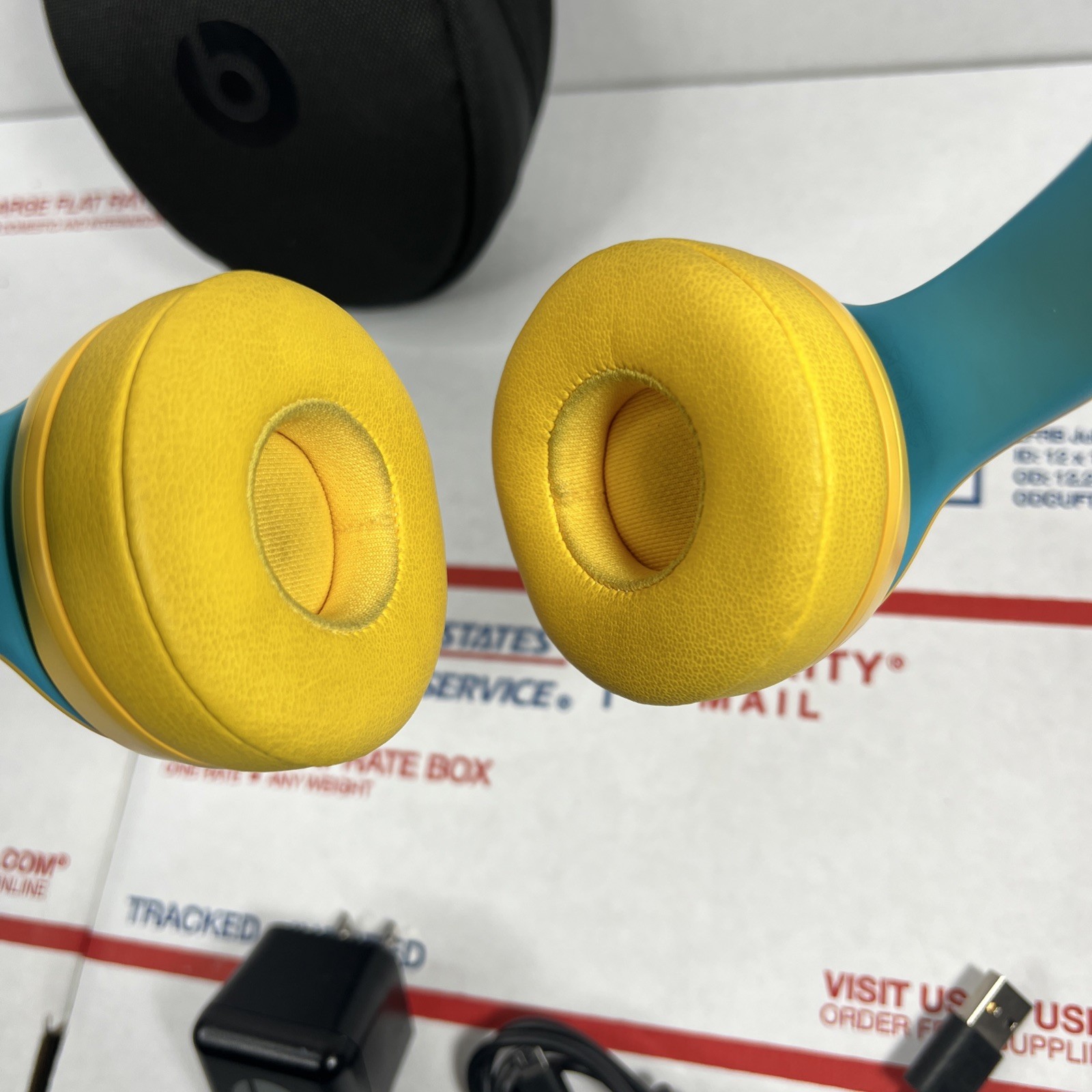 Beats by Dr Dre Solo3 Wireless Headphones Limited Club Edition Yellow – WARRANTY