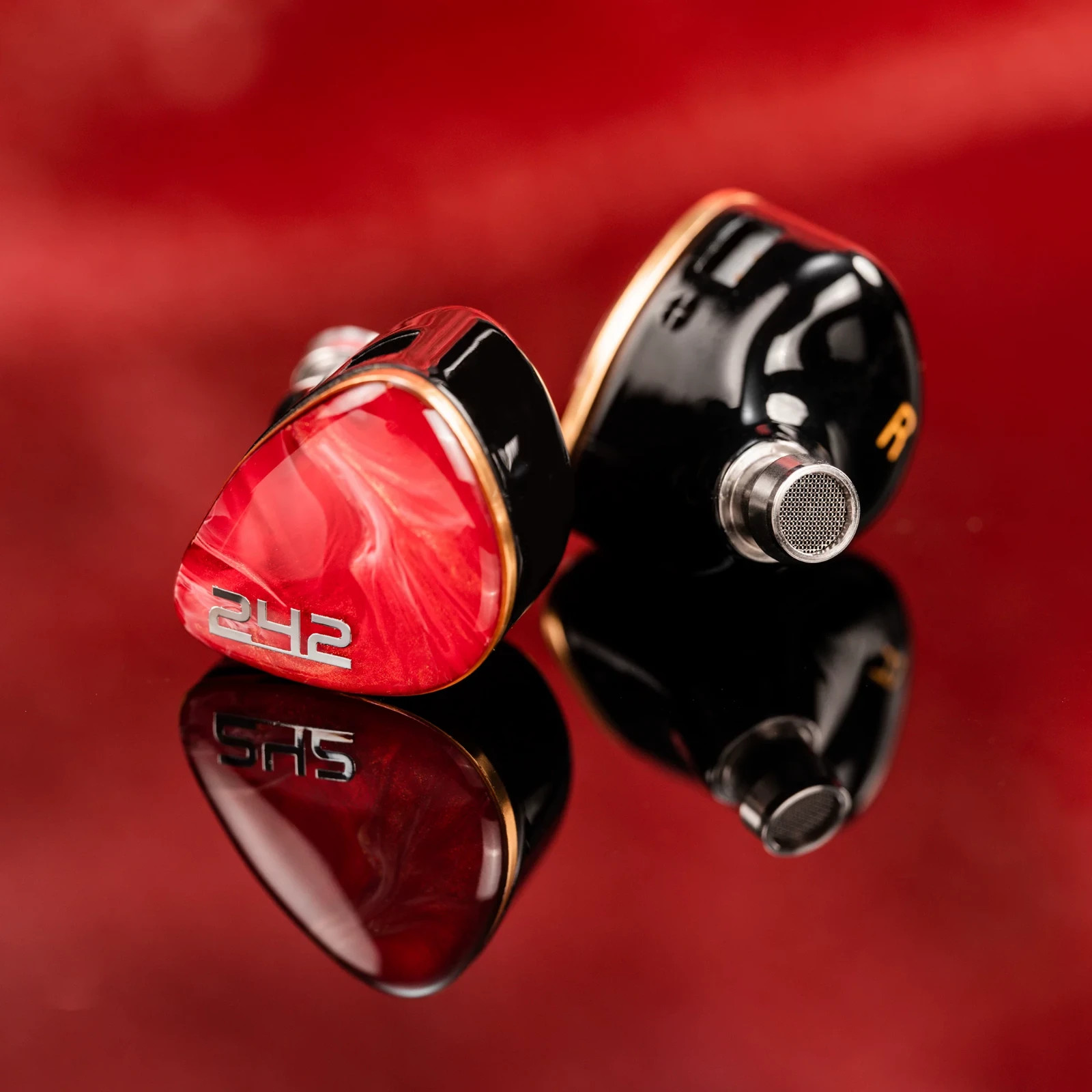 DUNU DN242 8 Driver Tribrid Earphone 2 Dynamic + 4 Balanced Armatures + 2 Planar