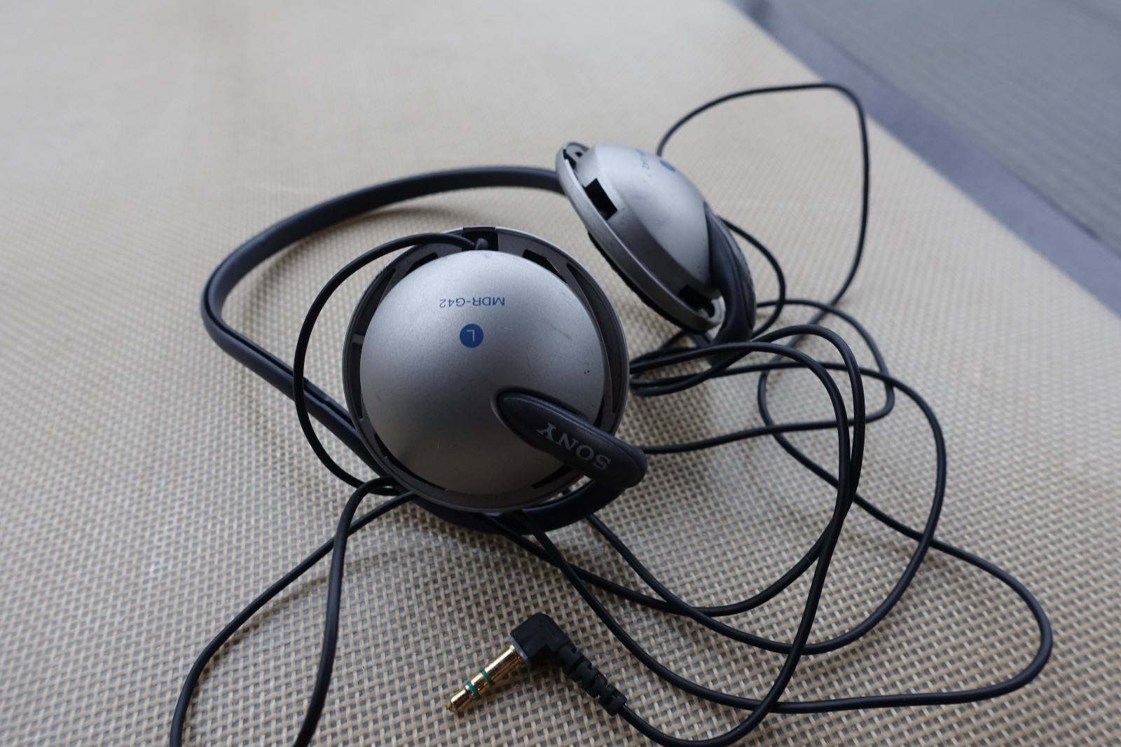 Vintage Sony Walkman MDR-G42 Behind Neck Stereo Headphones No Foams