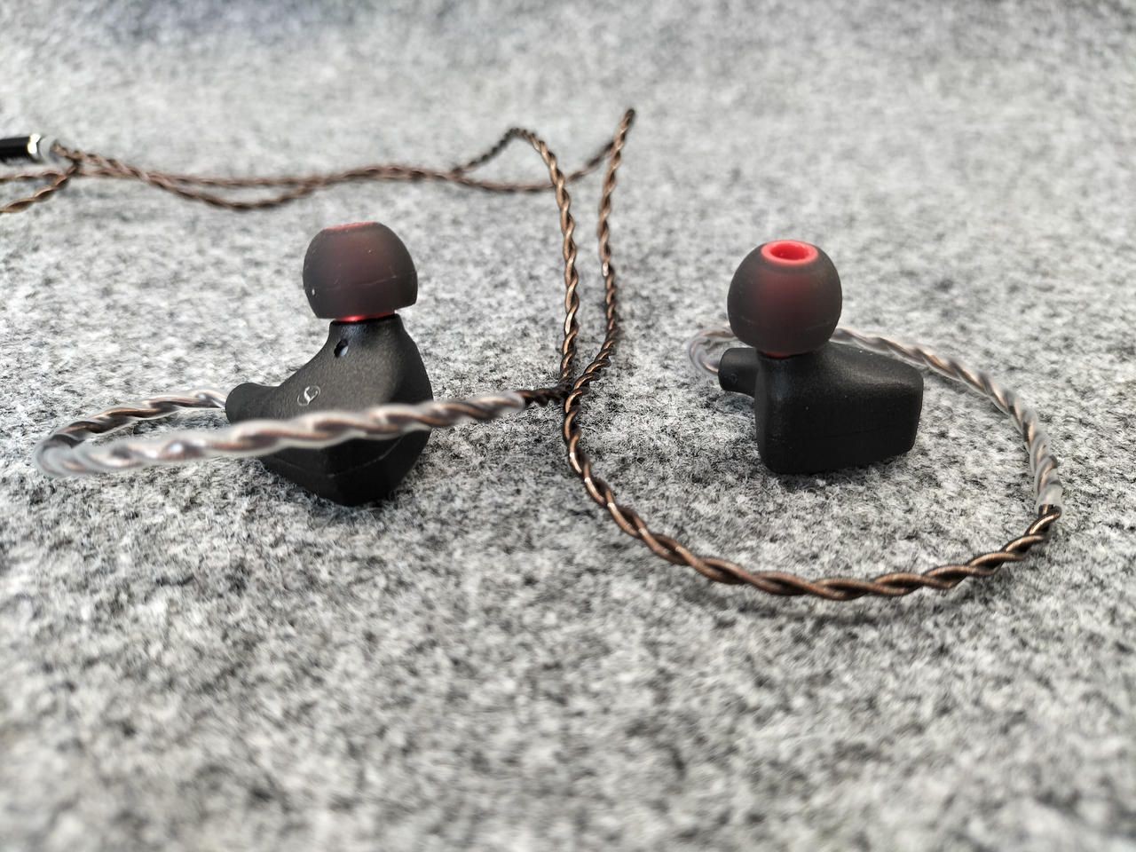 Dunu Earbuds TITAN S Used