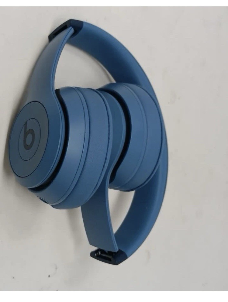 Beats Solo 4 True Wireless On-Ear Bluetooth Headphones Cloud Pink White Blue Bla