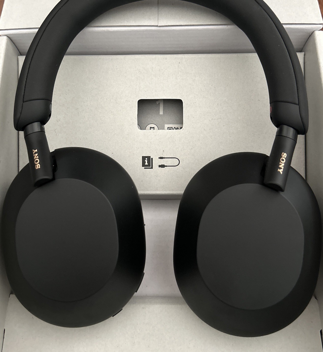 Sony WH1000XM5 SA Wireless Noise-Cancelling Over-the-Ear Headphones – Black G