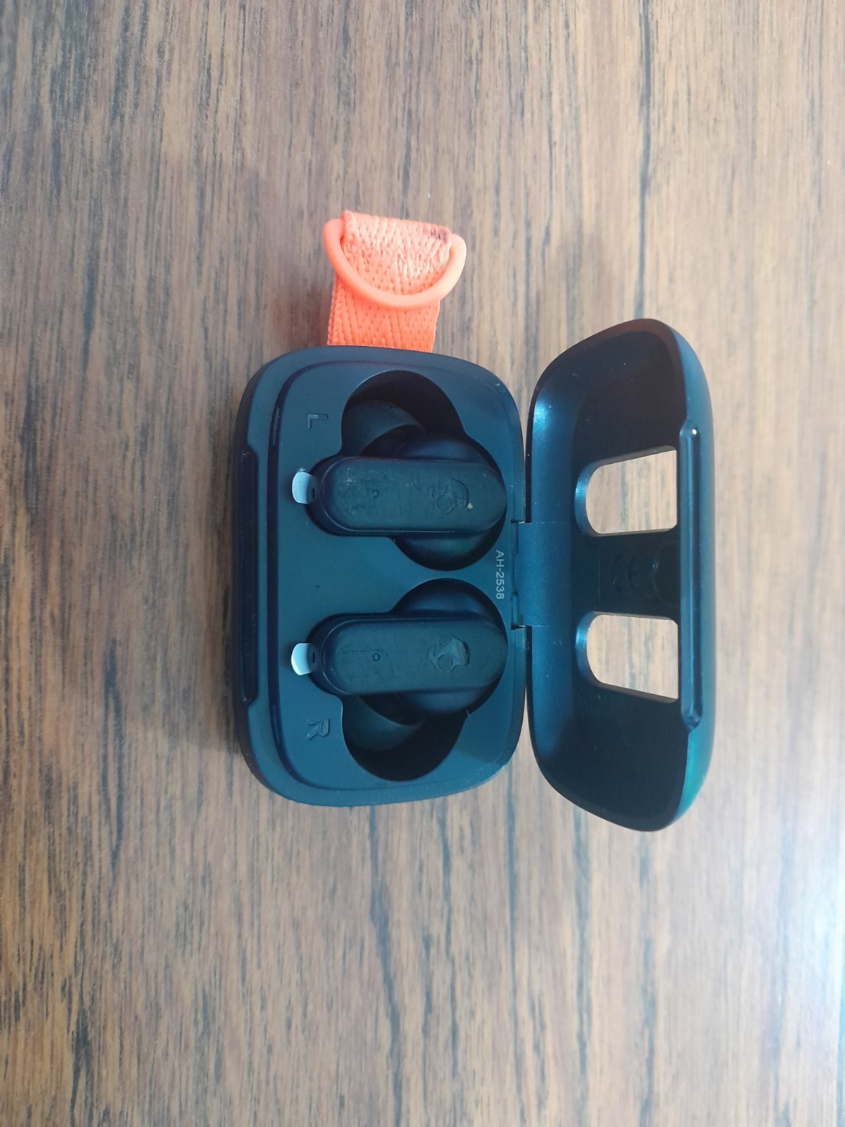 SKULLCANDY WIRELESS EARBUDS (P21027651)