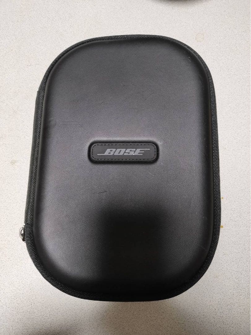 Bose QuietComfort 35 Wireless Headphones Color Black With Hard Case Used