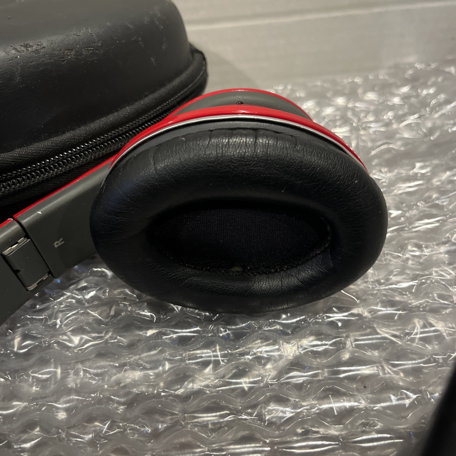 beats monster Studio headphones Red And Black With Case